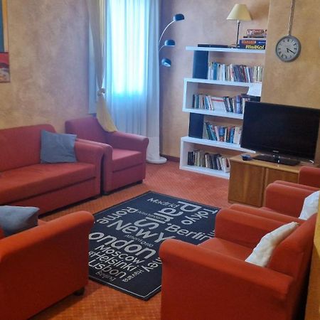 טורי דל בנקו Hotel Marina מראה חיצוני תמונה